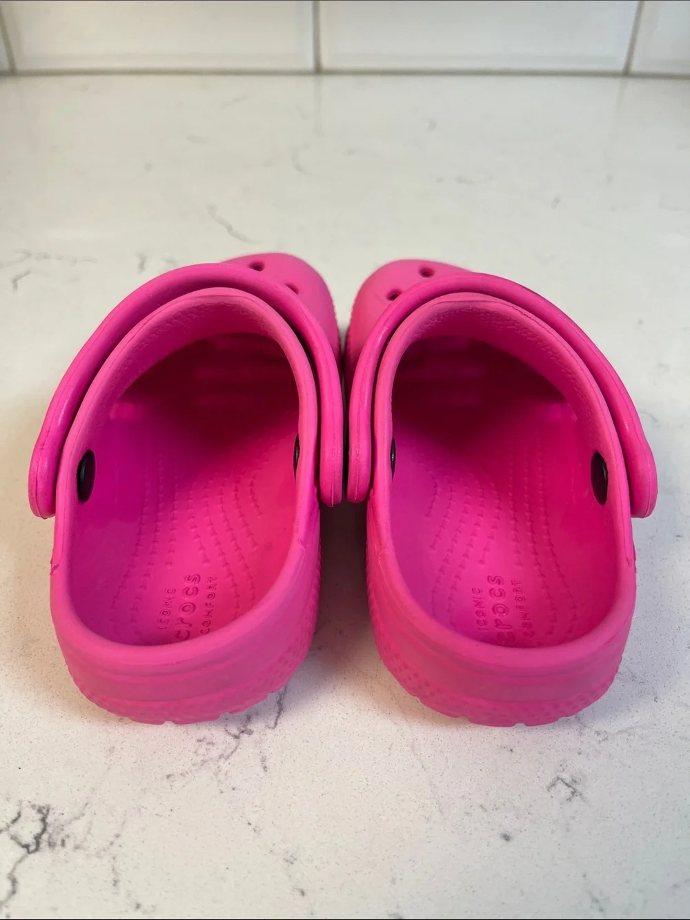 Crocs Classic Clogs Kids Size 7 Pink 206990 Barbie Pink